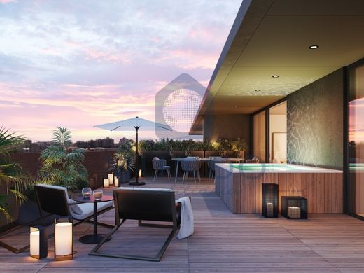 Luxury Apartment for sale in Maia, 800 000 €, Photo 5
