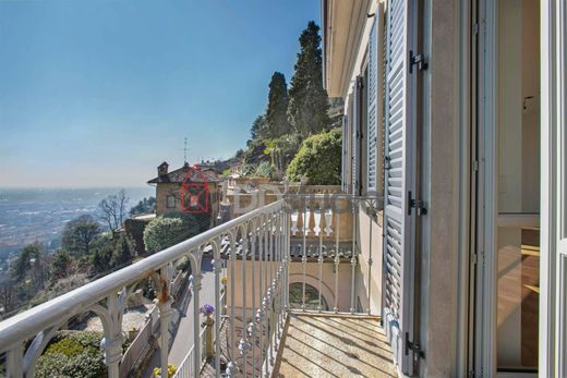 Appartement de luxe à vendre à Bergamo, 2 490 000 €, Photo 4