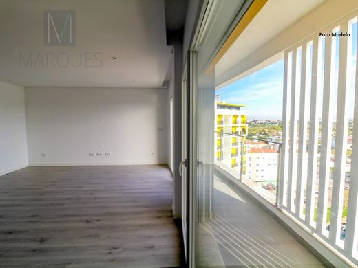 Luxury Apartment for sale in Seixal, 585 000 €, Photo 1