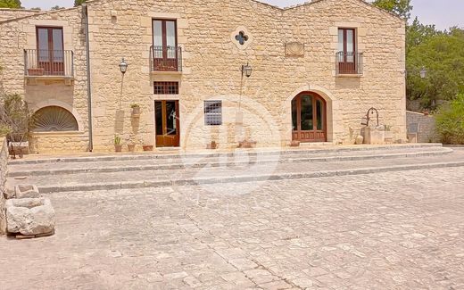 Luxury House for sale in Modica, 1 100 000 €, Photo 7