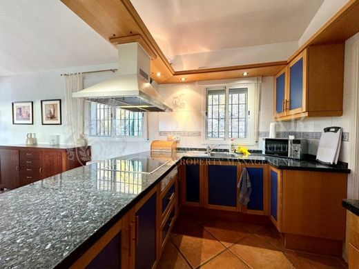 Maison de luxe à vendre à Sayalonga, 440 000 €, Photo 4