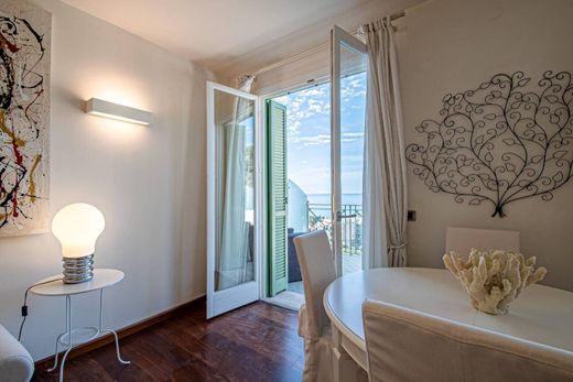 Appartement de luxe à vendre à Bordighera, 900 000 €, Photo 2