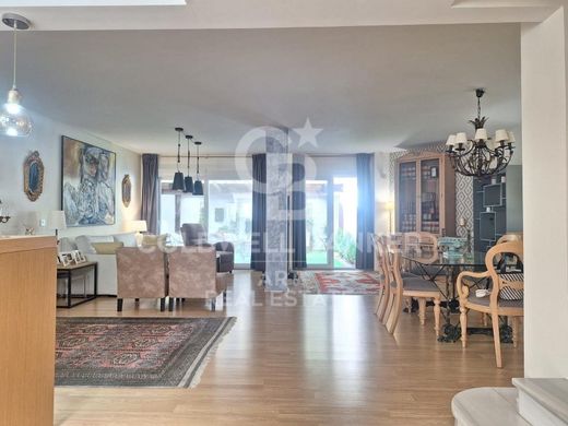 Luxury House for sale in Marbella, 698 000 €, Photo 2