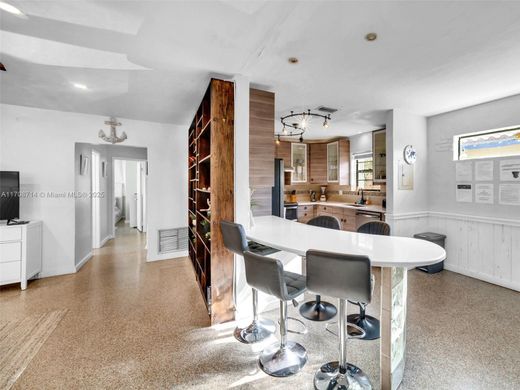 Luxury House for sale in Hollywood, 469 455 €, Photo 4