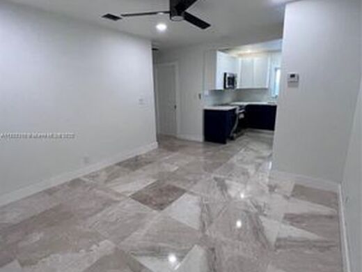 Luxury House for sale in Hollywood, 428 364 €, Photo 5