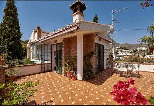 Maison de luxe à vendre à Almuñécar, 689 000 €, Photo 3