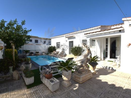 Luxury House for sale in Empuriabrava, 1 590 000 €, Photo 4