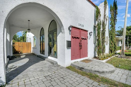 Luxury House for sale in Hollywood, 643 829 €, Photo 4