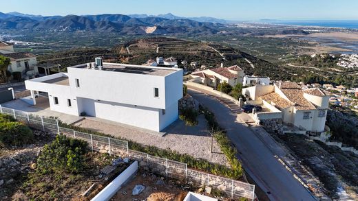 Luxury House for sale in Denia, 799 000 €, Photo 2