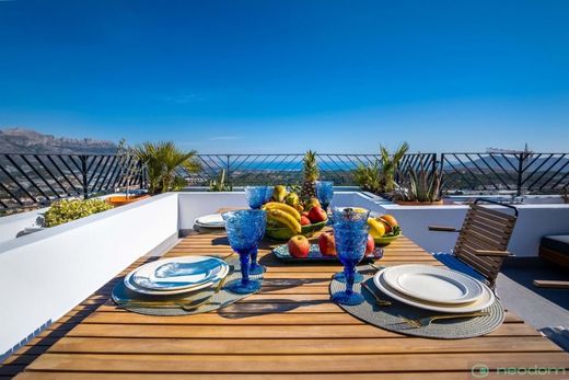 Luxury House for sale in Polop, 470 000 €, Photo 1