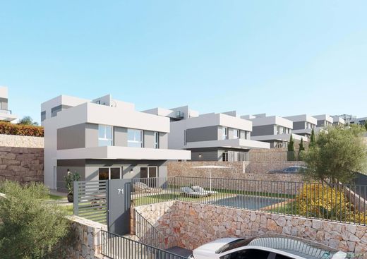 Luxury House for sale in Finestrat, 555 000 €, Photo 1