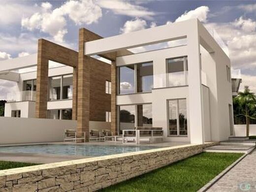 Luxury House for sale in Torrevieja, 750 000 €, Photo 1