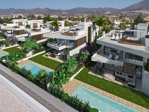 Luxury House for sale in Marbella, 3 180 000 €, Photo 1