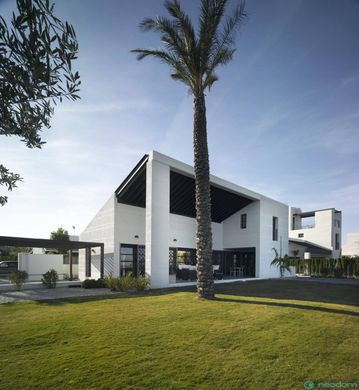 Luxury House for sale in Murcia, 725 000 €, Photo 1