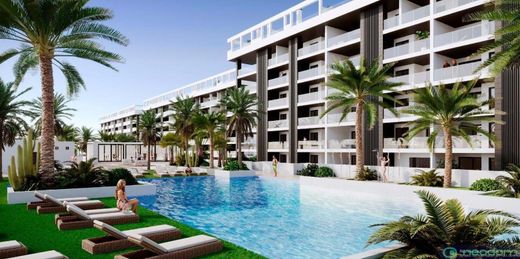 Luxury Apartment for sale in Torrevieja, 540 000 €, Photo 5