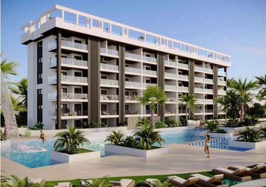 Luxury Apartment for sale in Torrevieja, 540 000 €, Photo 7