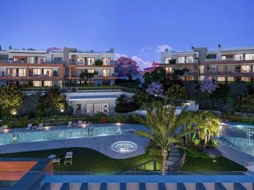 Luxury Apartment for sale in Estepona, 567 000 €, Photo 3