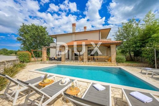 Luxury House for sale in Bale, 920 000 €, Photo 1