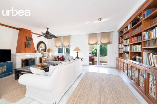 Luxury House for sale in Málaga, 1 390 000 €, Photo 2