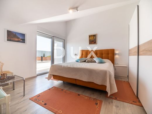 Maison de luxe à vendre à Vodnjan, 2 490 000 €, Photo 3