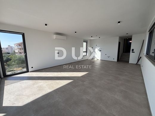 Appartement de luxe à vendre à Zadar, 560 000 €, Photo 4