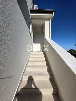Maison de luxe à vendre à Ližnjan, 527 000 €, Photo 7