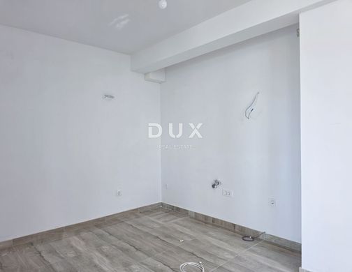 Appartement de luxe à vendre à Rab, 598 400 €, Photo 7