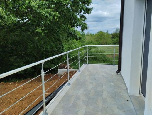 Maison de luxe à vendre à Porec, 620 000 €, Photo 2
