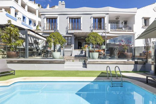 Maison de luxe à vendre à Marbella, 1 095 000 €, Photo 2