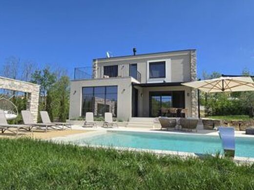 Maison de luxe à vendre à Motovun, 690 000 €, Photo 3