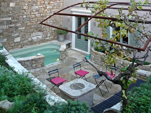 Maison de luxe à vendre à Oprtalj, 535 000 €, Photo 5