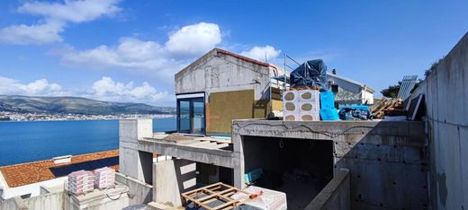 Maison de luxe à vendre à Ciovo, 1 350 000 €, Photo 3