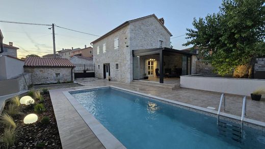 Maison de luxe à vendre à Višnjan - Visignano, 580 000 €, Photo 6