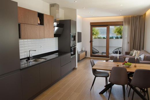Maison de luxe à vendre à Ciovo, 1 700 000 €, Photo 6