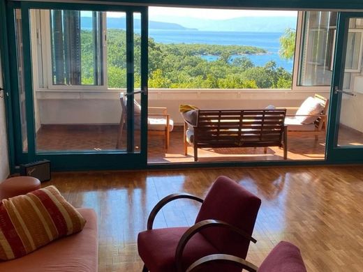 Maison de luxe à vendre à Njivice, 1 500 000 €, Photo 2