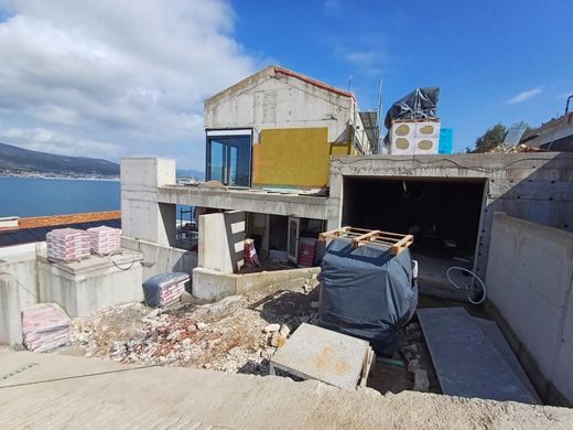Maison de luxe à vendre à Ciovo, 1 350 000 €, Photo 6