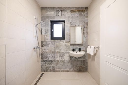 Maison de luxe à vendre à Kaštelina, 849 000 €, Photo 3