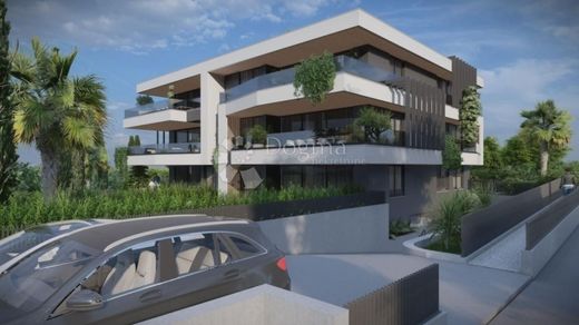 Luxury Apartment for sale in Rovinj, 877 000 €, Photo 1