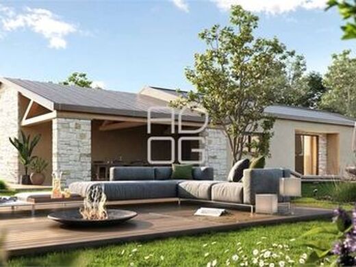 Luxury House for sale in Desenzano Del Garda, 995 000 €, Photo 1