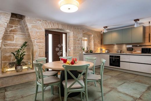 Maison de luxe à vendre à Marcana, 560 000 €, Photo 5