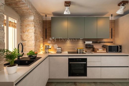 Maison de luxe à vendre à Marcana, 560 000 €, Photo 4