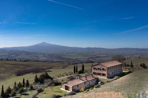 Luxury House for sale in Pienza, 2 400 000 €, Photo 1