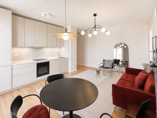 Luxury Apartment for sale in Berlin, 733 702 €, Photo 1