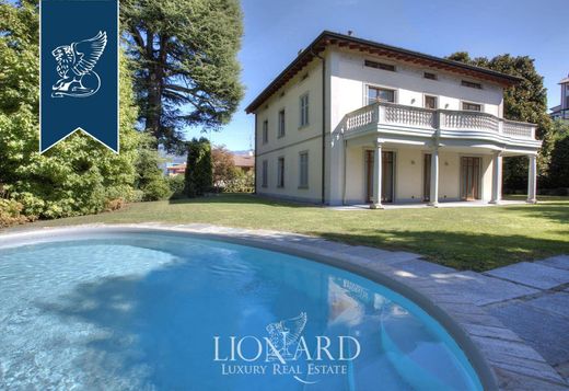 Maison de luxe à vendre à Como, 2 500 000 €, Photo 1
