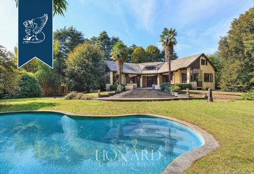 Luxury House for sale in Carimate, 1 700 000 €, Photo 7
