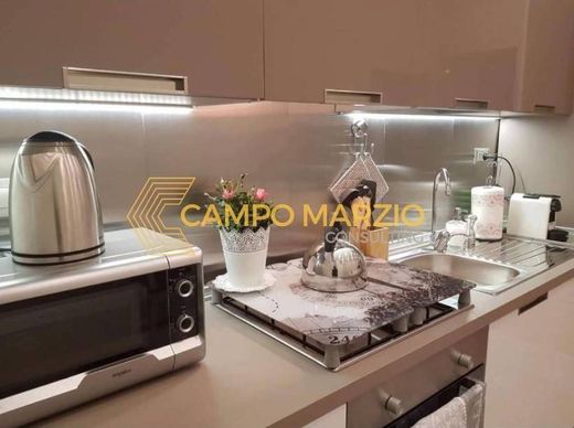 Luxury Apartment for sale in Rome, 800 000 €, Photo 2