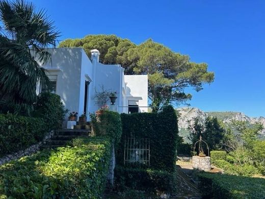 Maison de luxe à vendre à Capri, 1 650 000 €, Photo 1