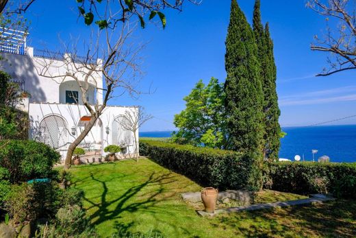 Luxury Apartment for sale in Capri, 2 690 000 €, Photo 1