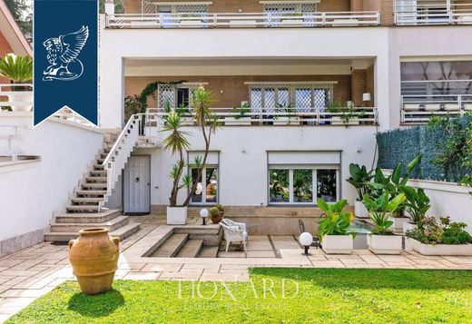 Luxury House for sale in Rome, 1 850 000 €, Photo 1