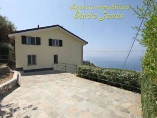 Luxury Apartment for sale in Chiavari, 550 000 €, Photo 1